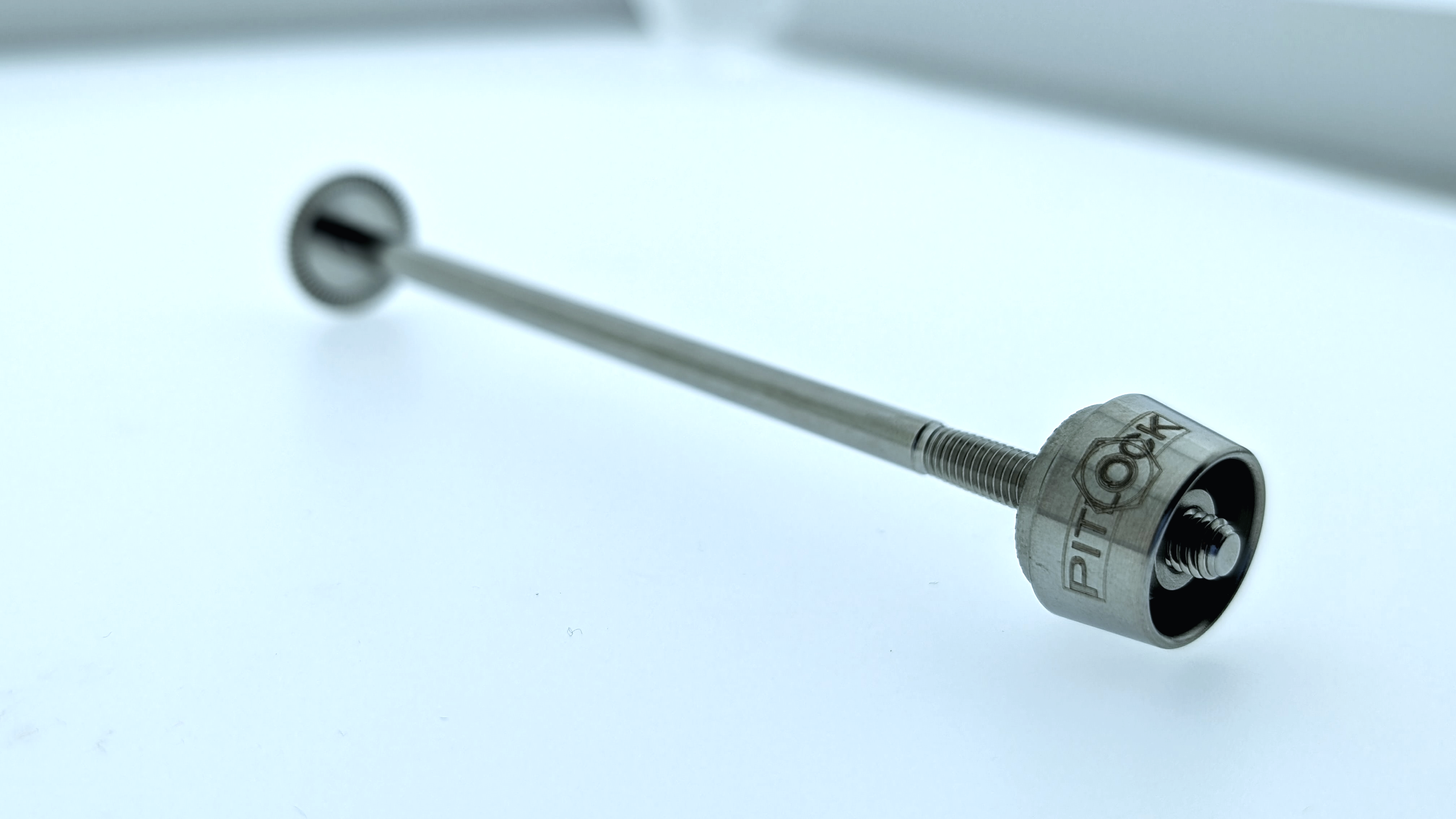 Schnellspannachsen sichern. Wo guter Diebstahlschutz beginnt.